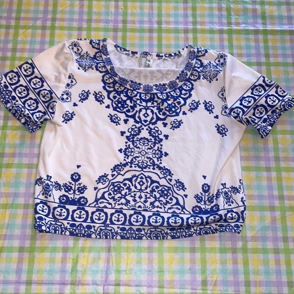 Mei Na Crop Top